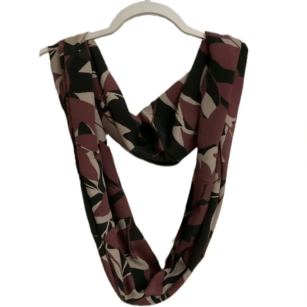 Mulberry Print Circle Infinity Scarf NWT